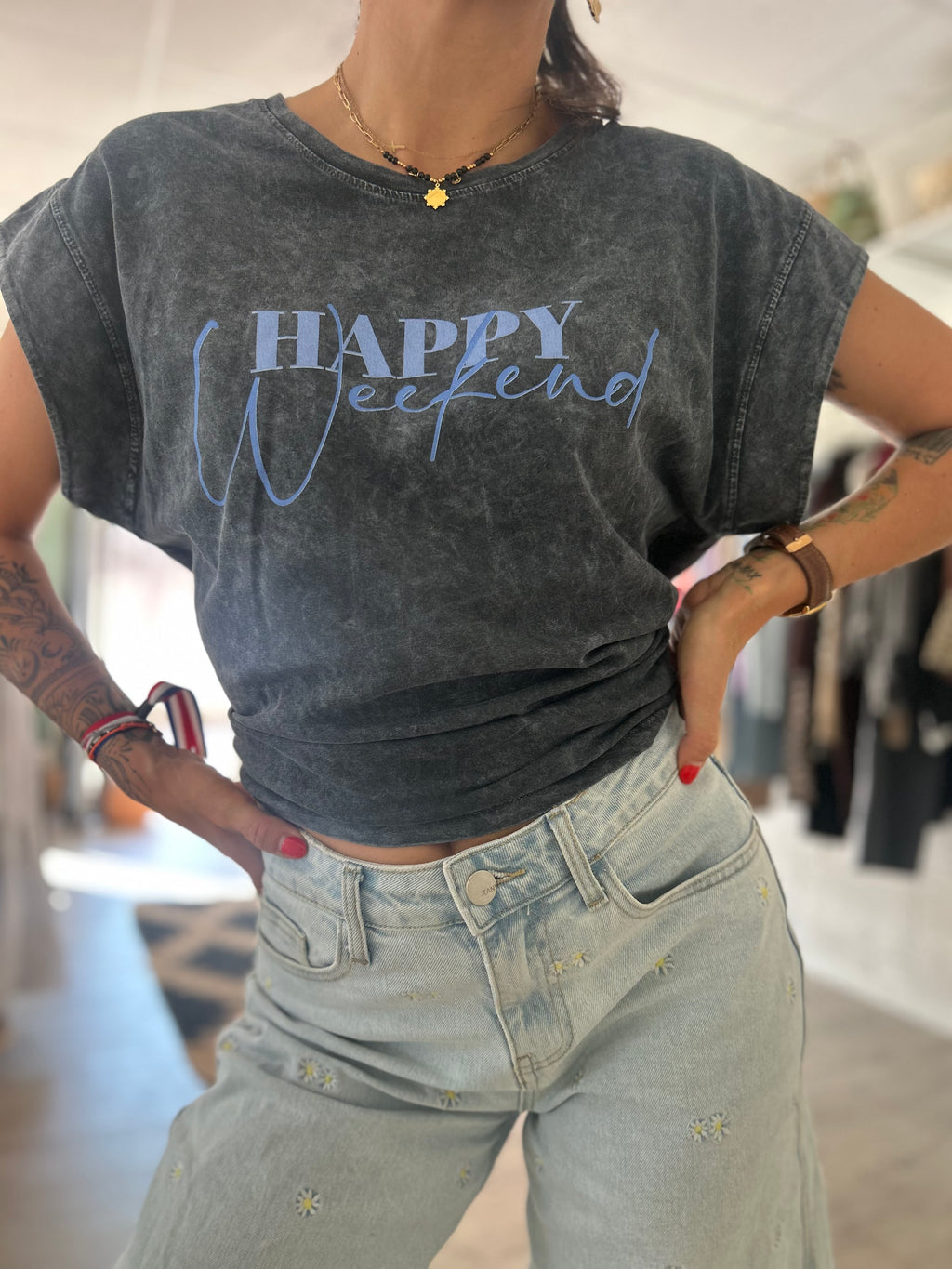 HAPPY VIBES - T-shirt