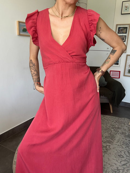 Céleste - robe longue à volant rouge framboise