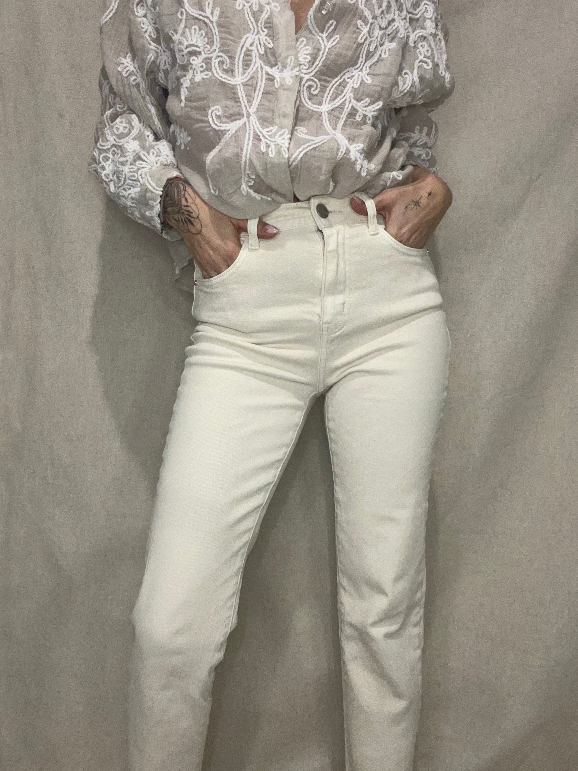 Leon - Jean Mom Fit
