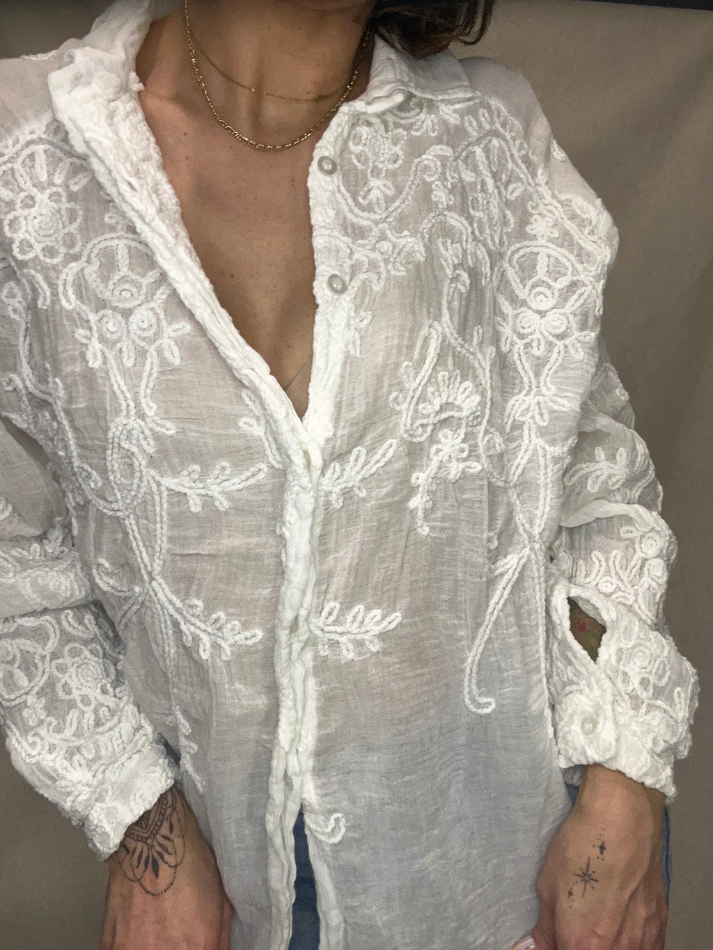 Guilia-chemise brodé blanche