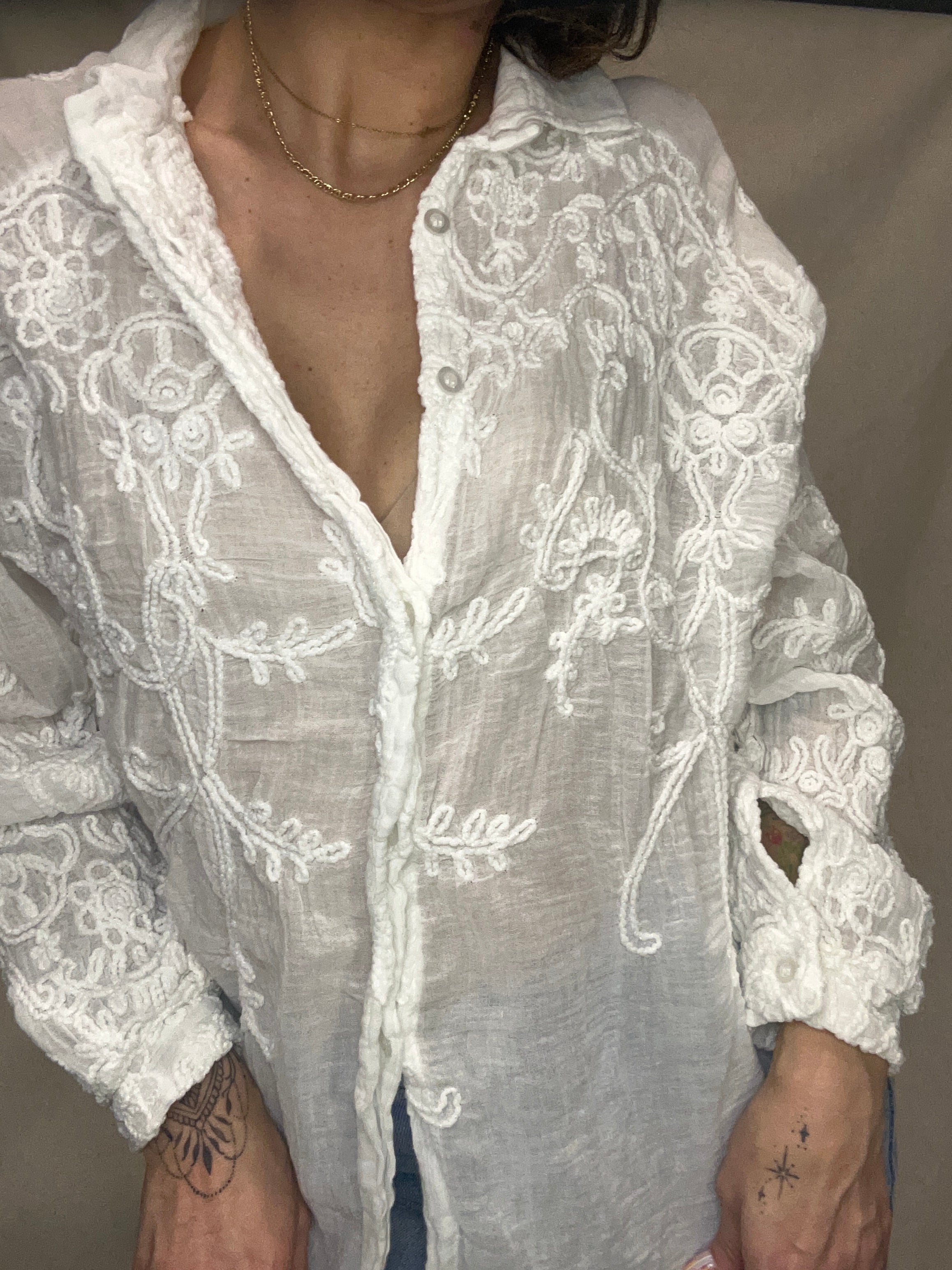 Guilia-chemise brodé blanche