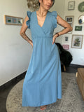 Céleste - robe longue à volant bleu jean
