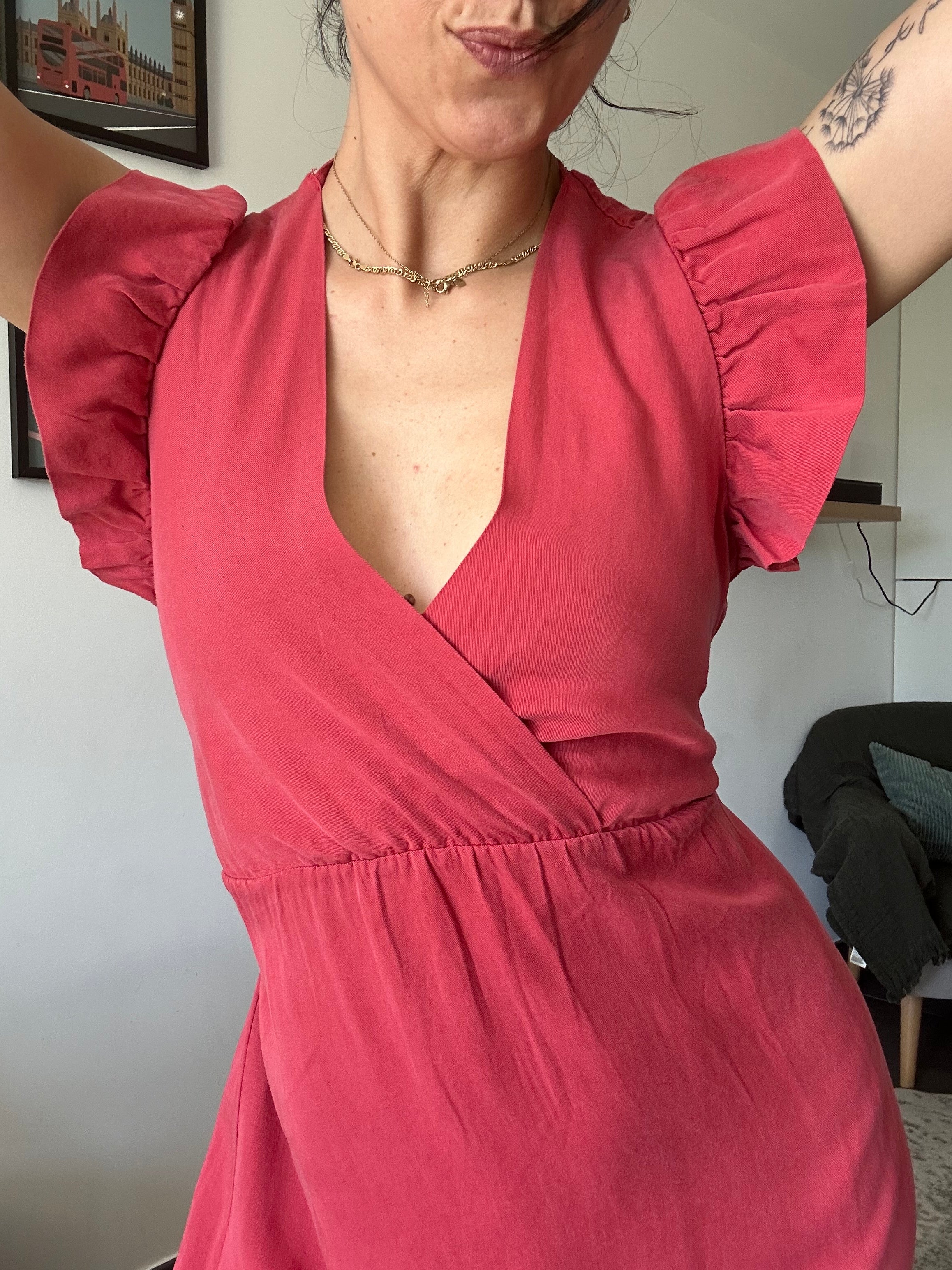 Céleste - robe longue à volant rouge framboise